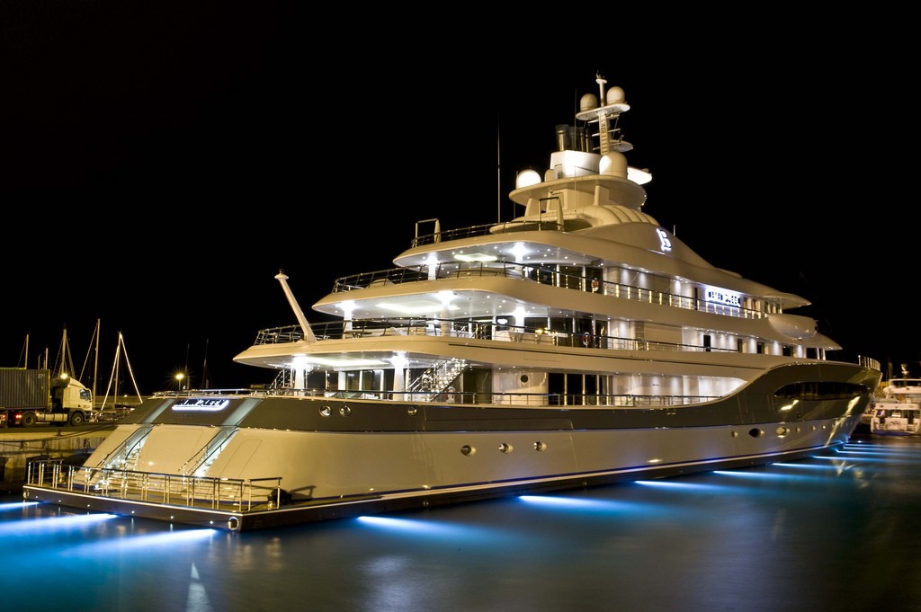 a luxury yacht the mayan queen